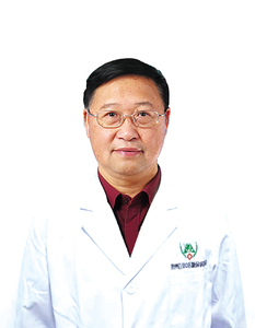 杨明昌  主任医师 省级干部保健高年资专家 教授